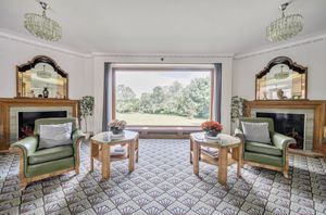 Photo 8- click for photo gallery